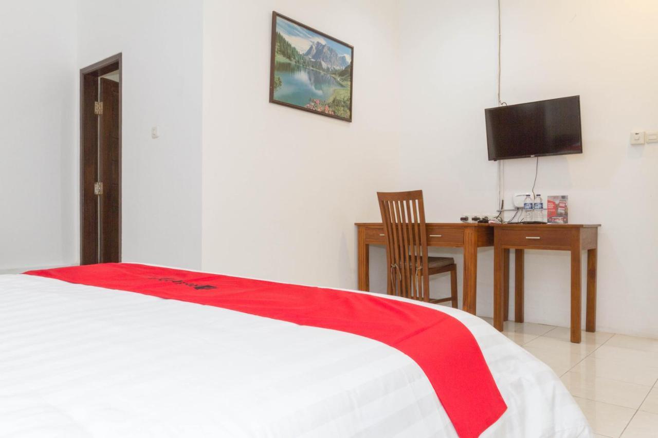 Reddoorz Near Jatinangor Town Square Hotel Exterior foto